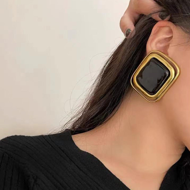 Square black gold framed rectangular earrings jlt13259