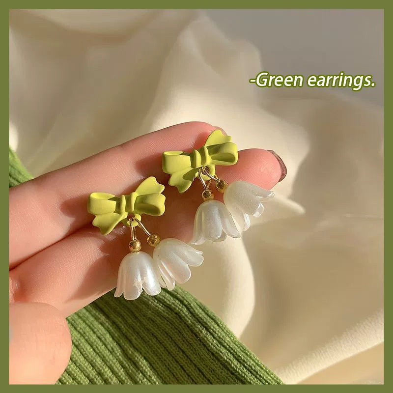 Just Lil Things Green Bow & Pearl Blossom Earrings jlt13325