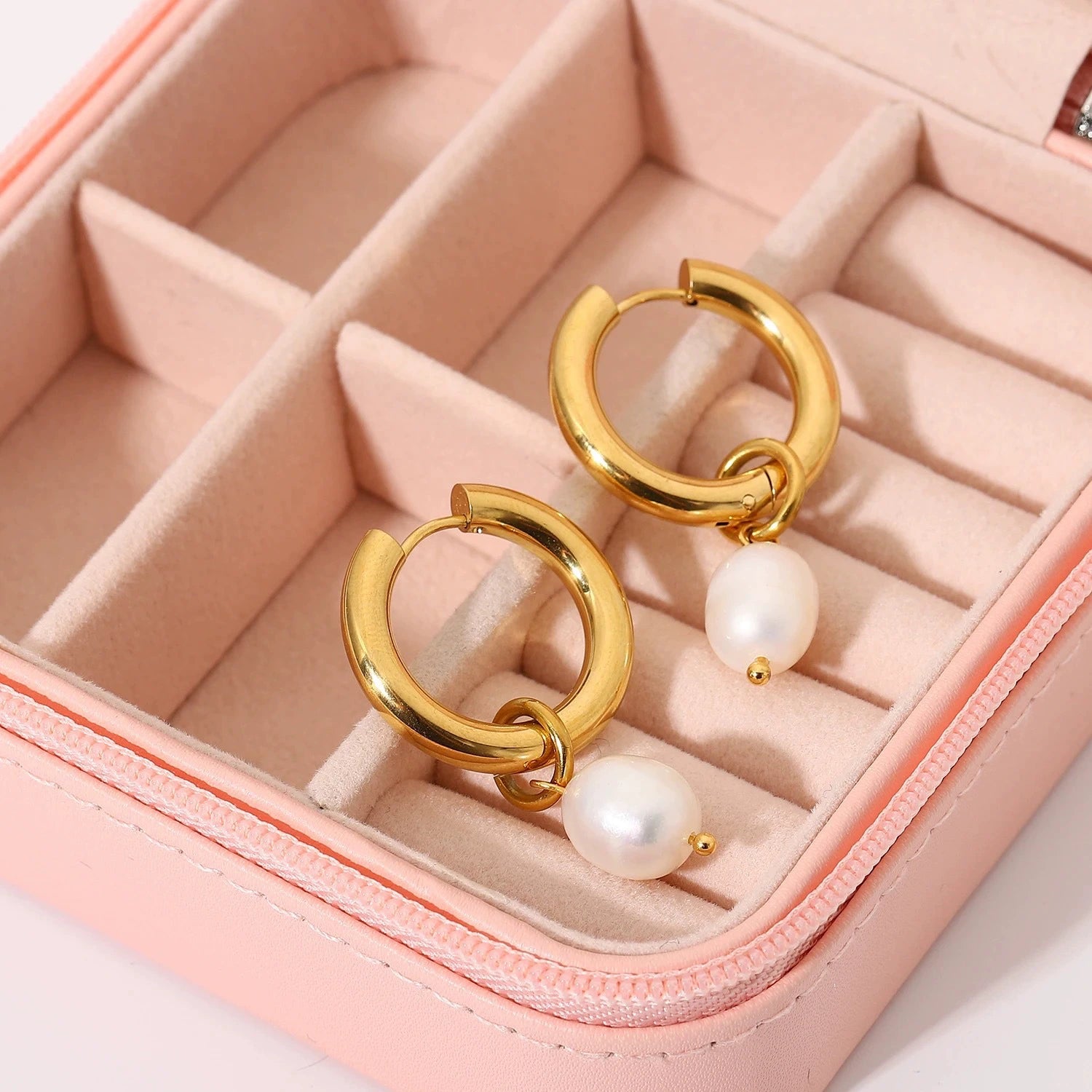 Metal Hoop Earrings with Pearl Drop Design jlt13334