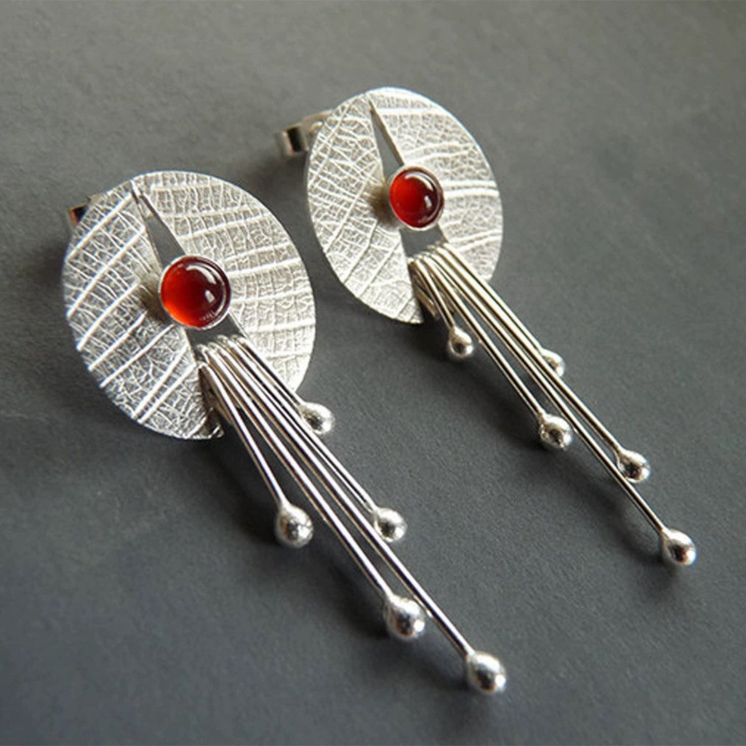 Just Lil Things Crimson Orbit Silver Dangling Earrings jlt13366