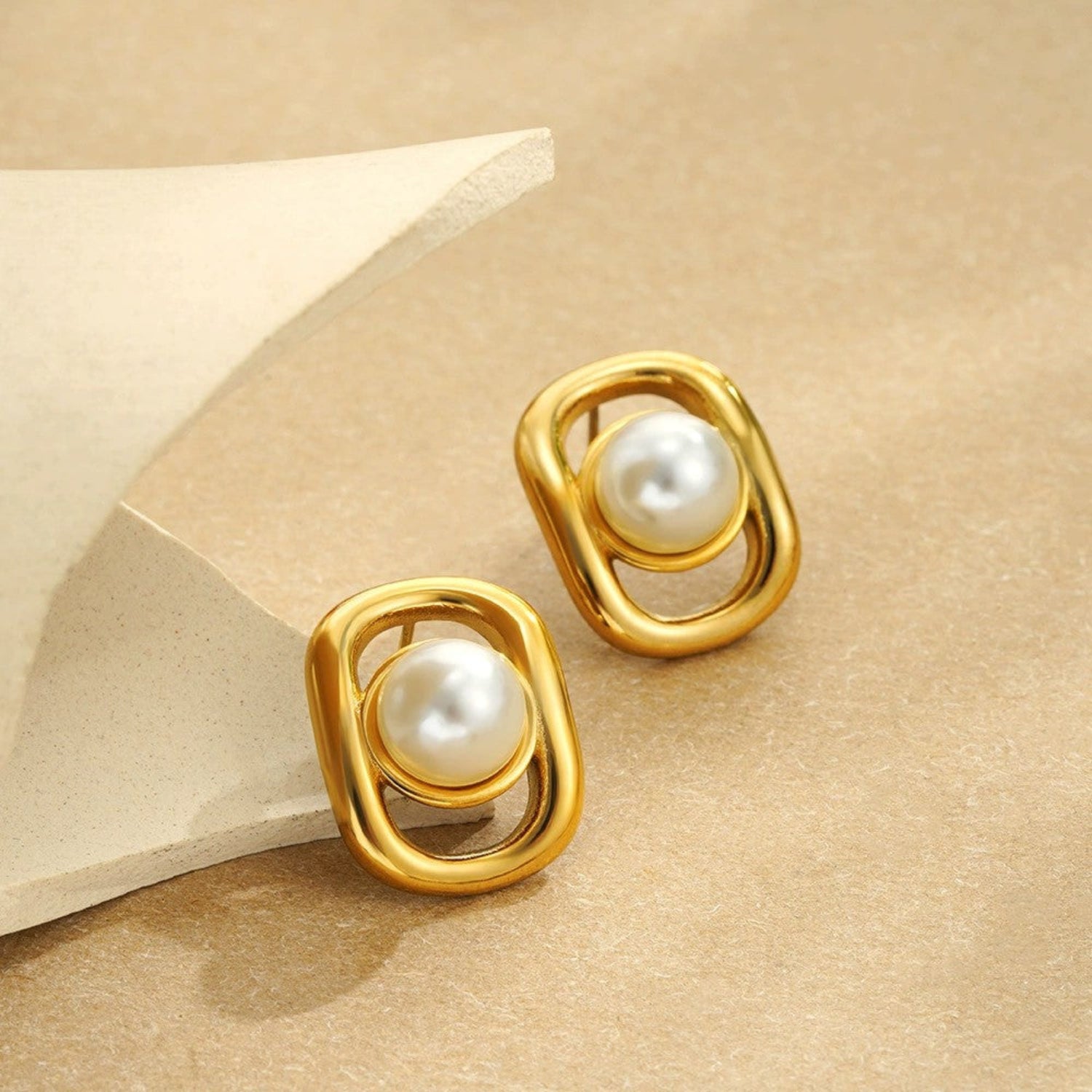 Just Lil Things Golden Oval Pearl Elegance Studs jlt13393