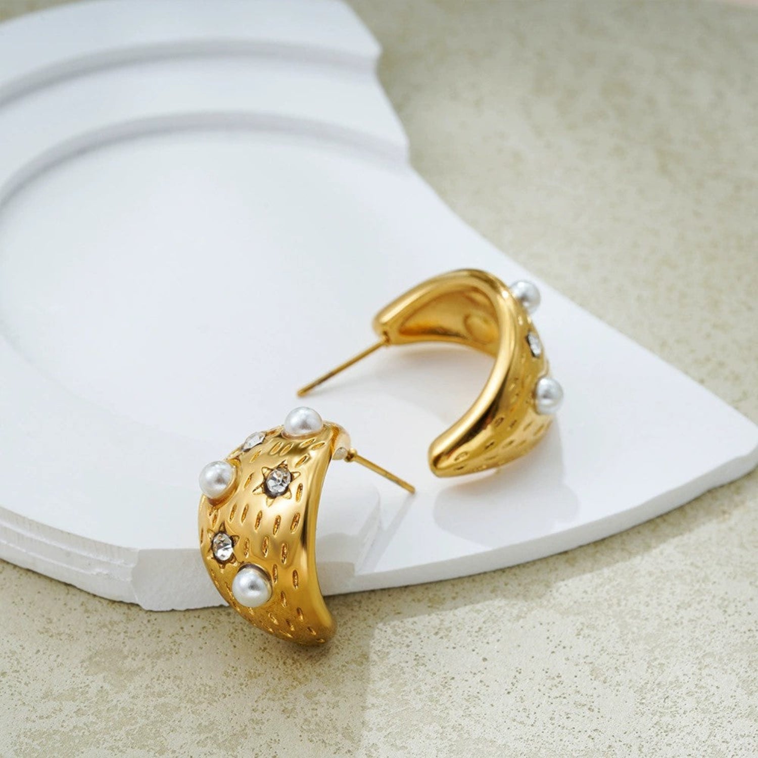 Just Lil Things Celestial Glow Pearl Hoop Earrings jlt13410