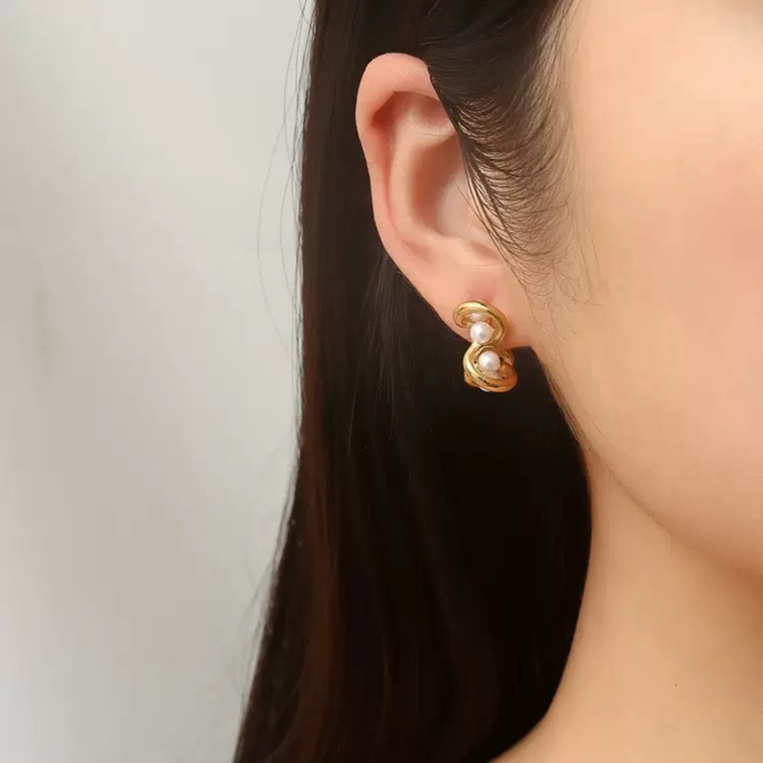 Just Lil Things Golden Spiral Pearl Drop Earrings jlt13430