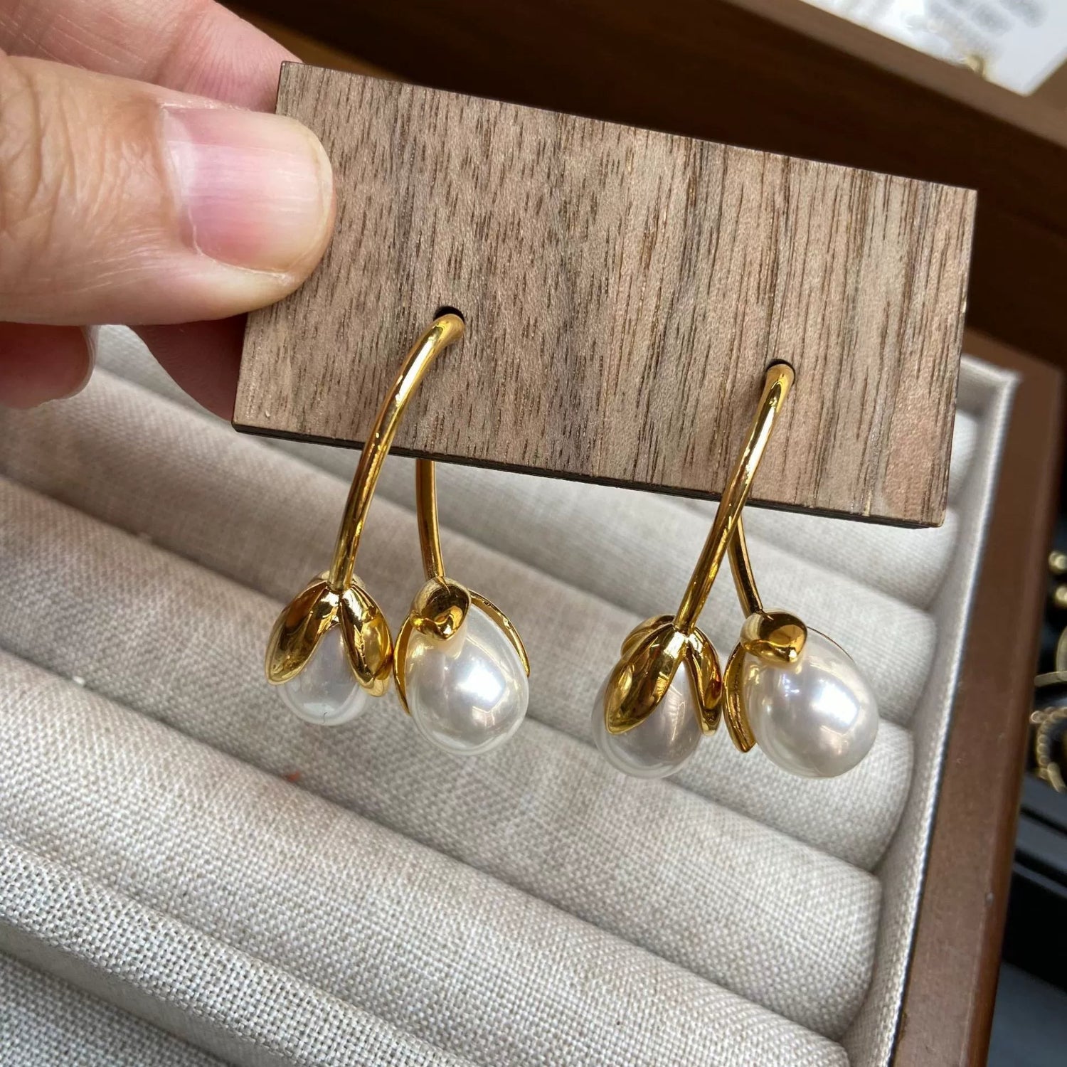 Gold Pearl Bud Drop Earrings jlt13441