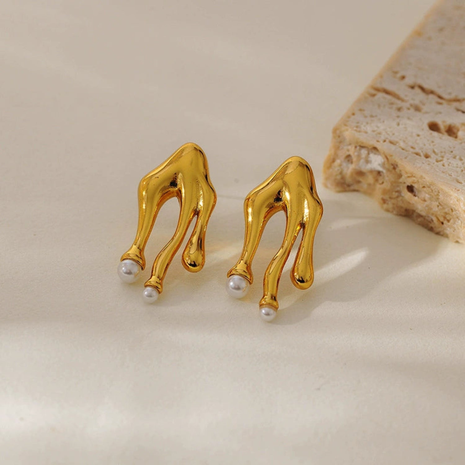 Golden Drop Earrings with Pearls jlt13458