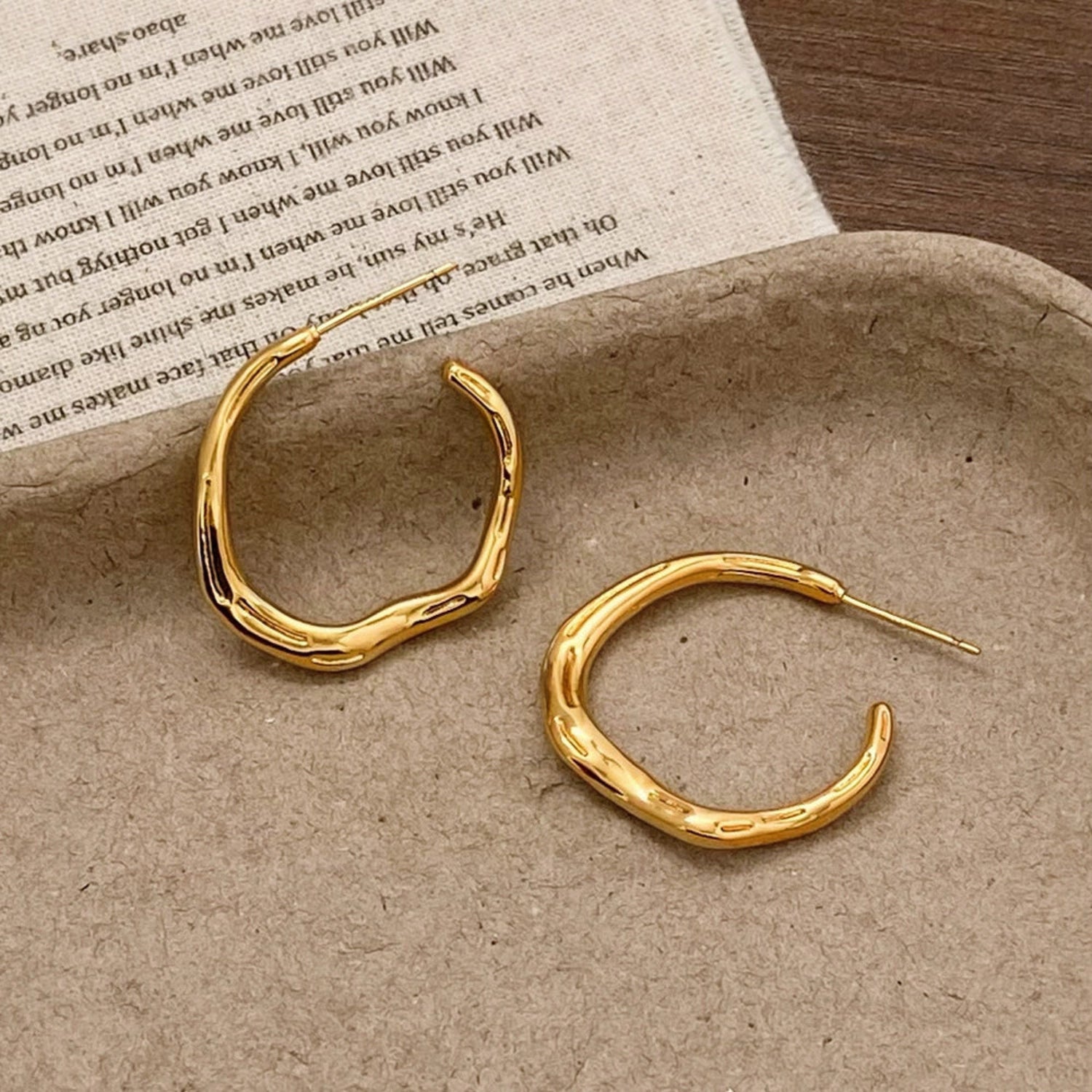C Shaped Dangling Golden Earrings jlt13480