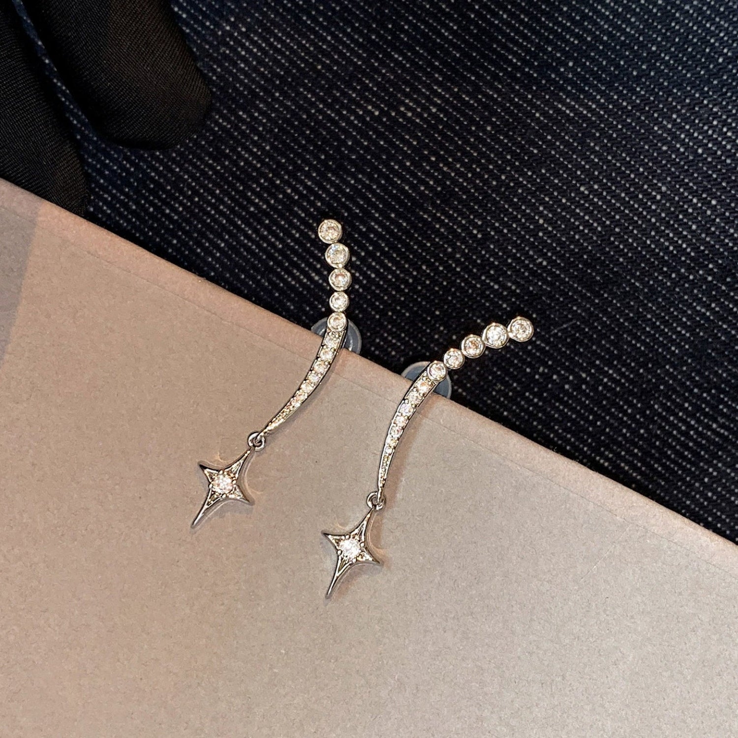 Silver Star Curvy Stud Crawler Earrings JLT13596