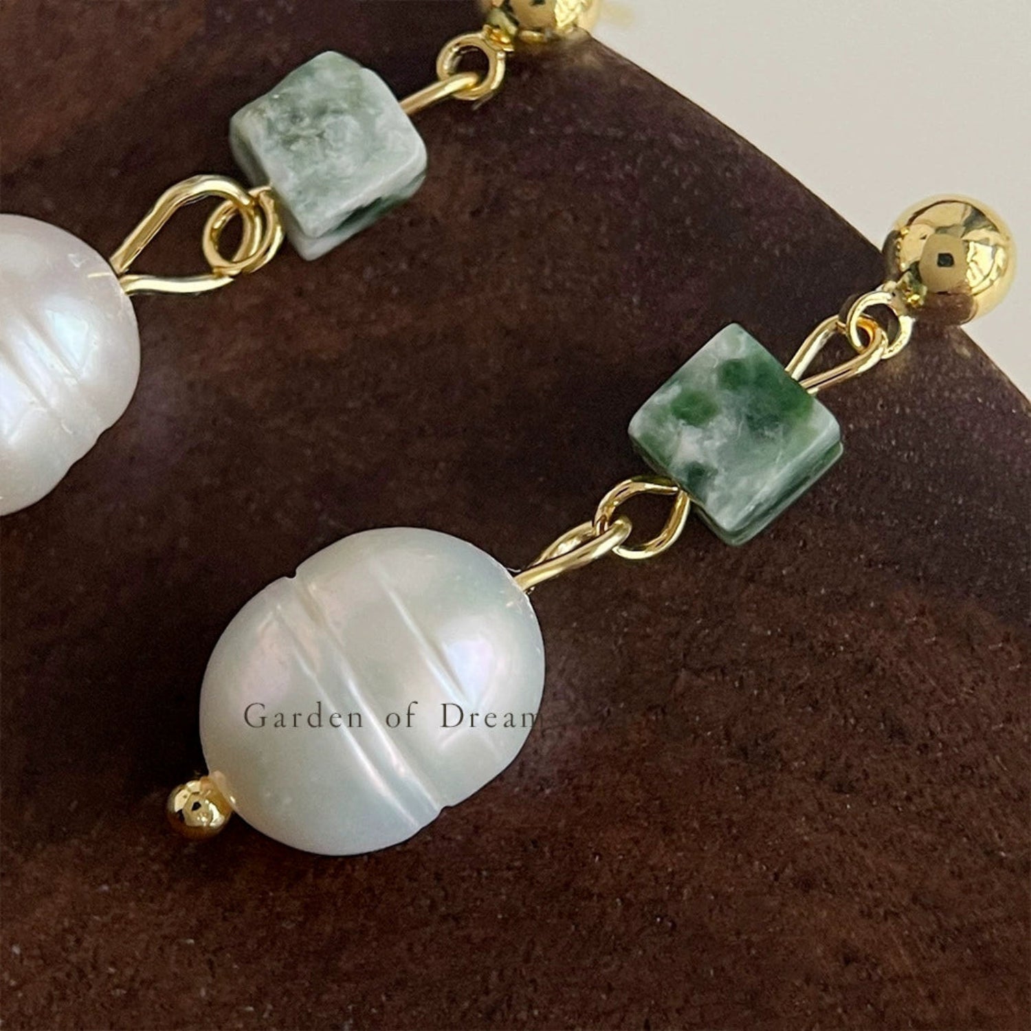 Pearl and Jade Dangle Earrings JLT13625