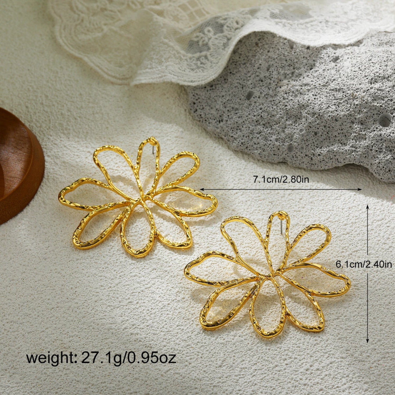 Textured Gold Hollow Flower Stud Earrings JLT13629