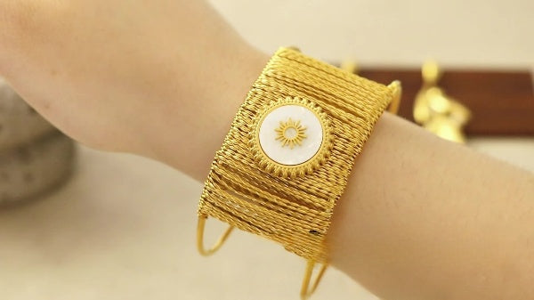 Wire Styled White Sun Inlaid Cuff Gold Bracelet JLTB0613