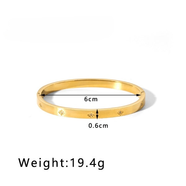 Trendy Clover Styled Cuff Gold Bracelet JLTB0646