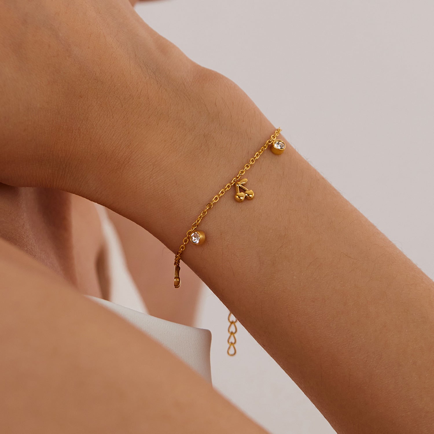 versatile design cherry bracelet JLTB0770