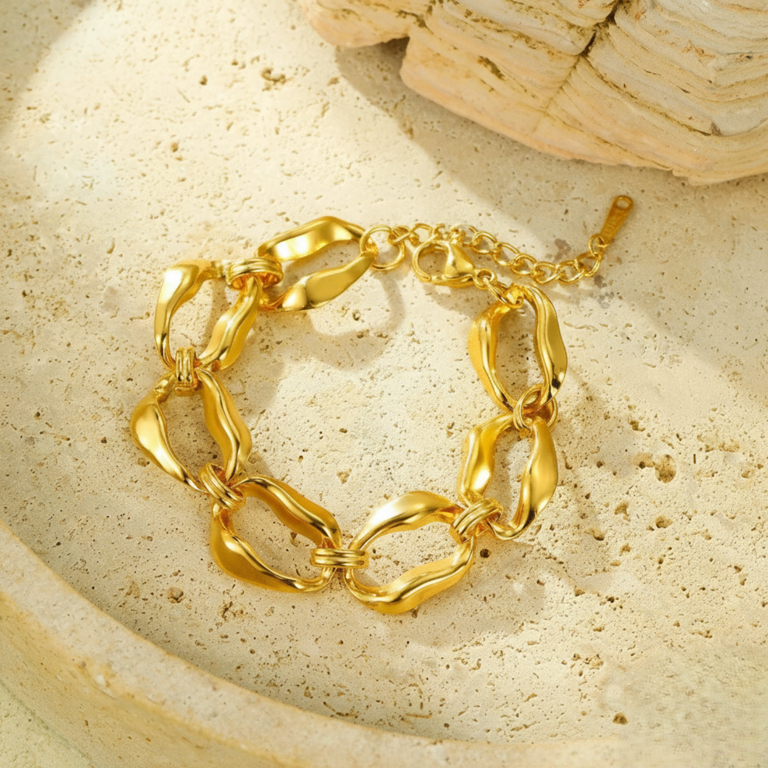 Artisan Gold Toggle Chain Bracelet JLTB0993