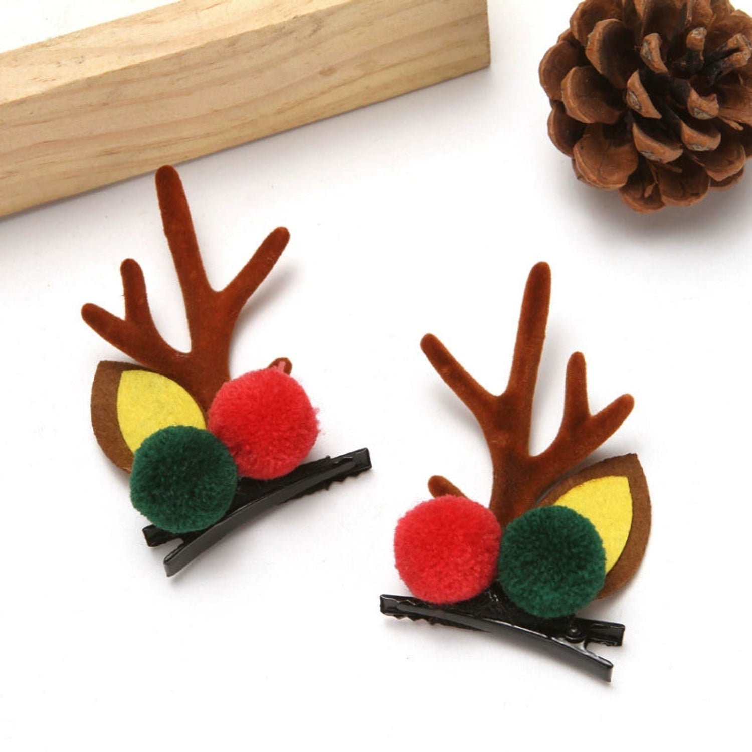 Christmas Pom Pom  Hair Clips jltc0136