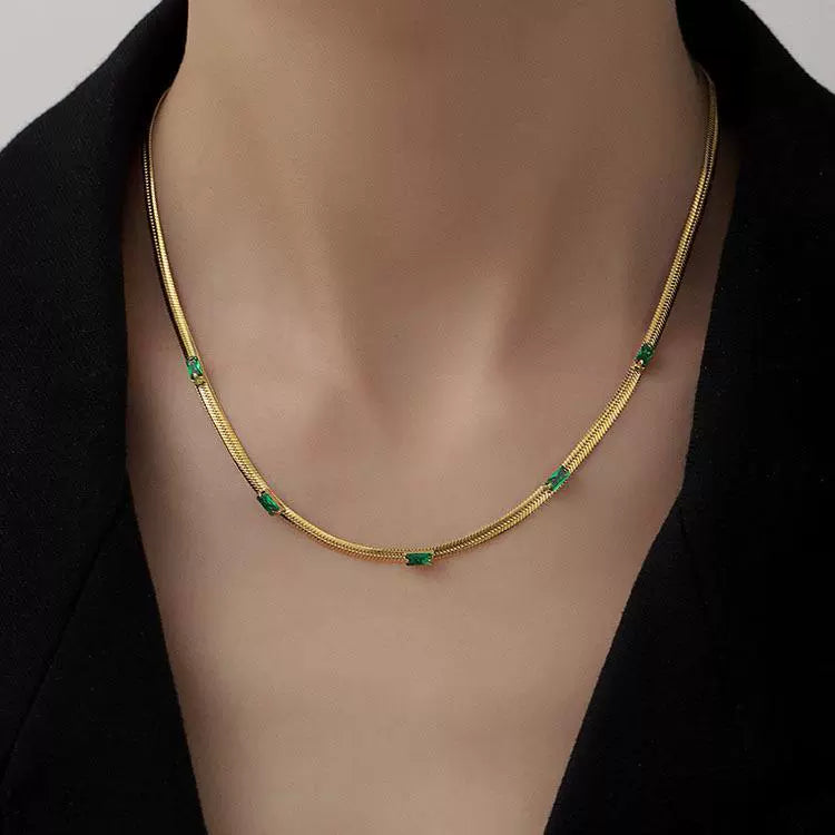 Gold-Herringbone Necklace with Crystal Accents – Modern Elegant Jewelry-jltn0565