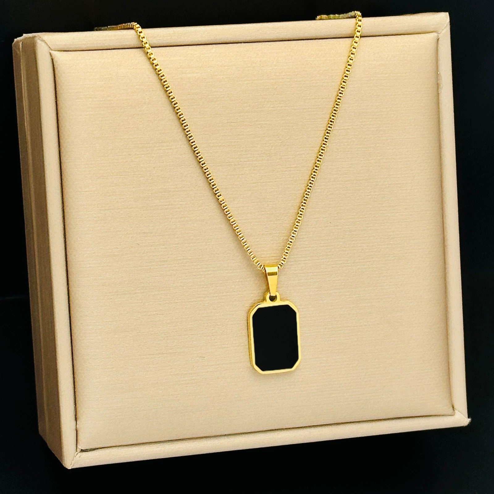Perfect Black Onyx Pendant Necklace  jltn0691