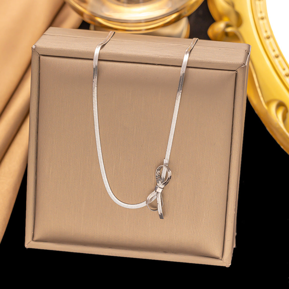 Just Lil Things Artificial Silver Necklace jltn1073