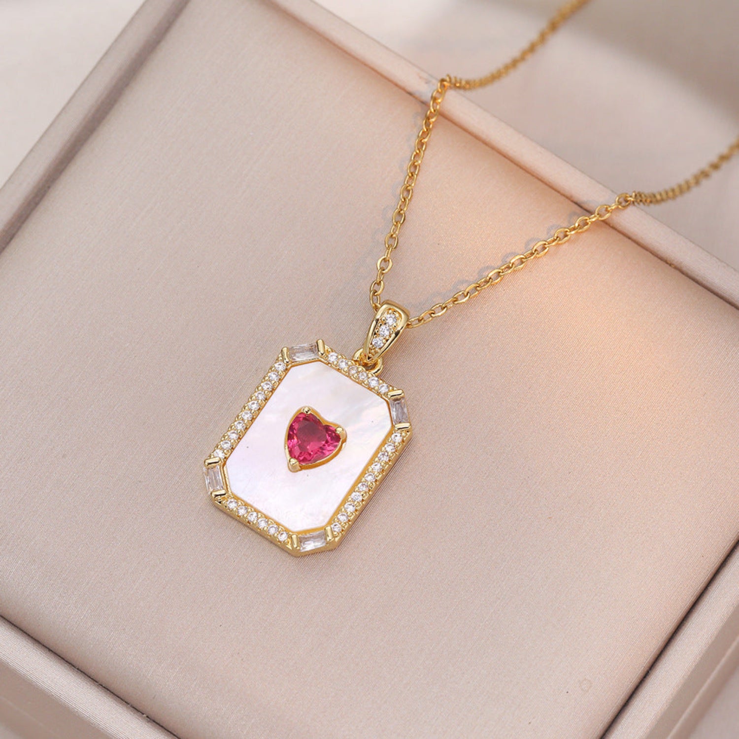 Red Heart Stone Rectangular Shape Gold Necklace JLTN1178