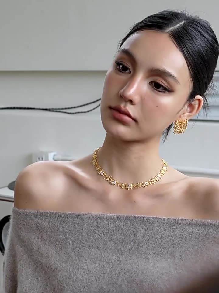 Vintage Weaving Texture Zircon Gold Necklace JLTN1253