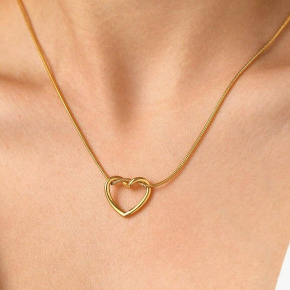 Vintage Serpent Chain Wrapped Heart Gold Necklace JLTN1255