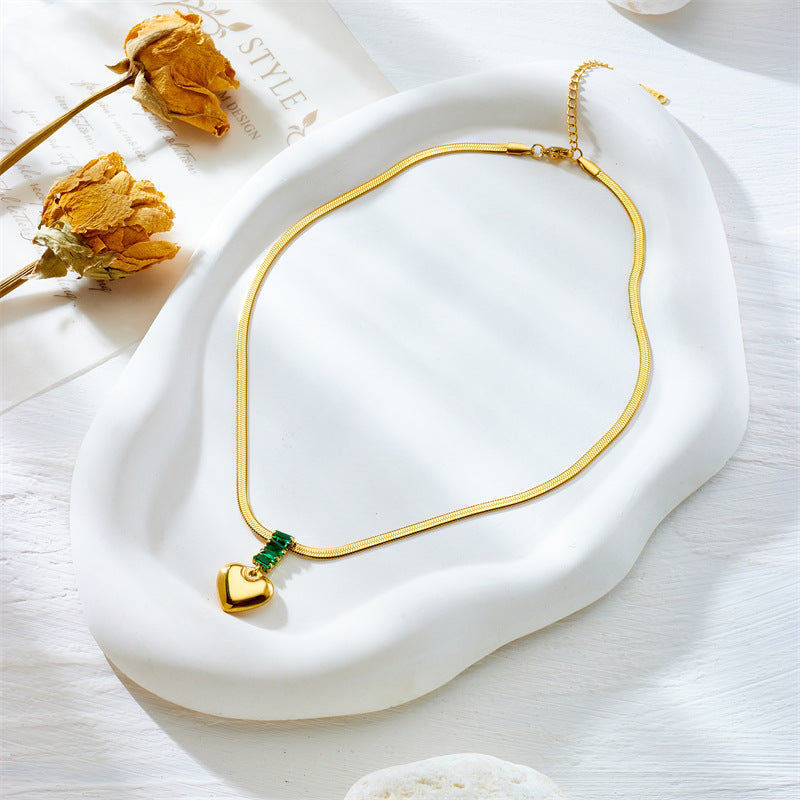 Golden Heart Pendant with Emerald Green Accents Necklace JLTN1263