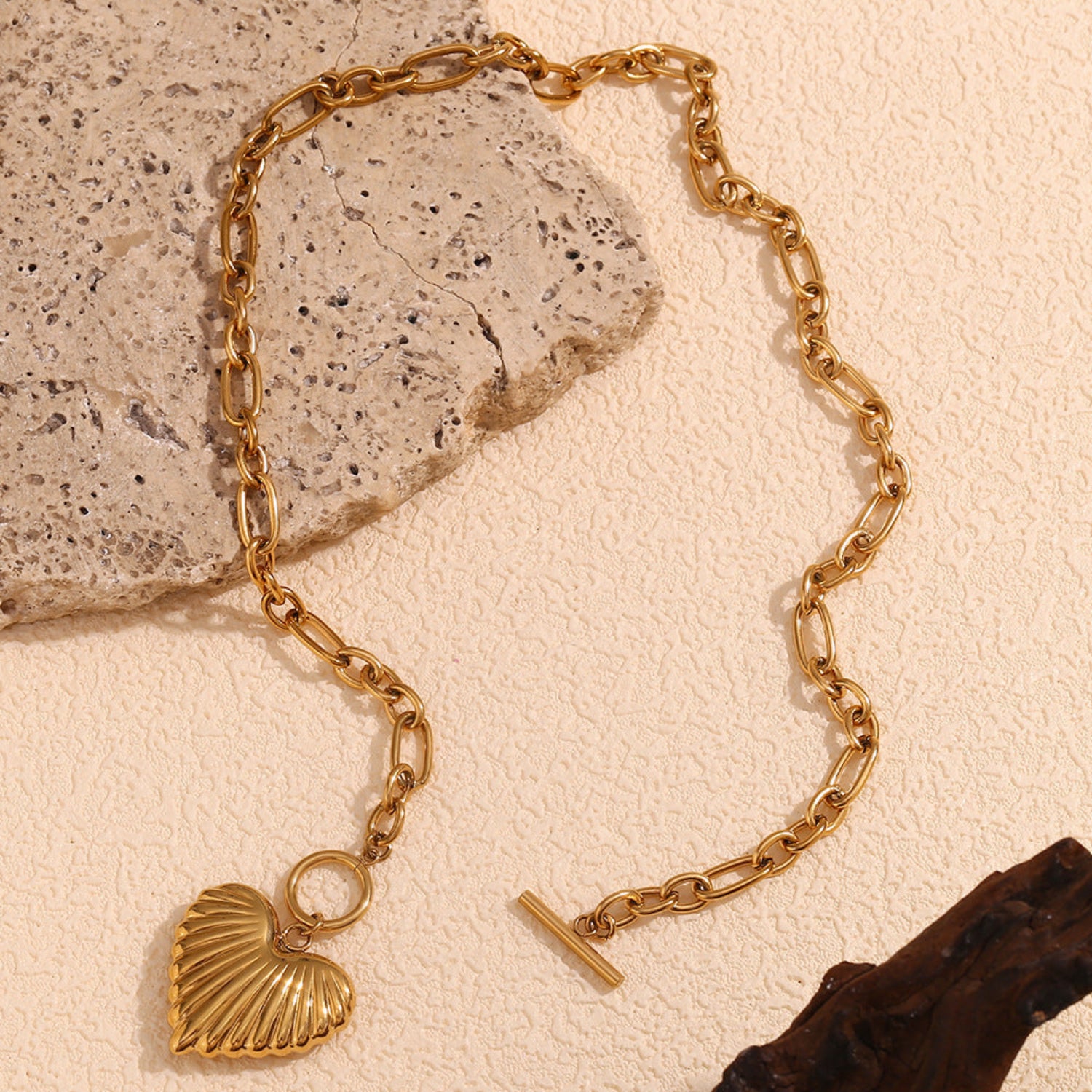 Trendy Linked Chain Heart Pendant Necklace JLTN1267