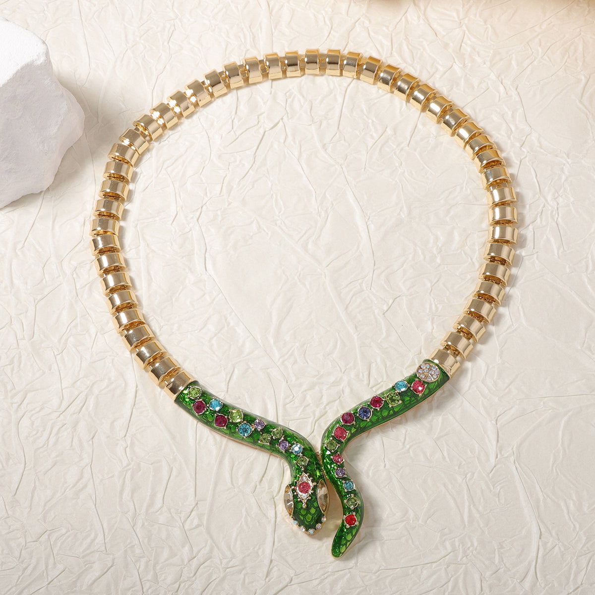 colored zircon green snake animal pendant necklace jltn1386