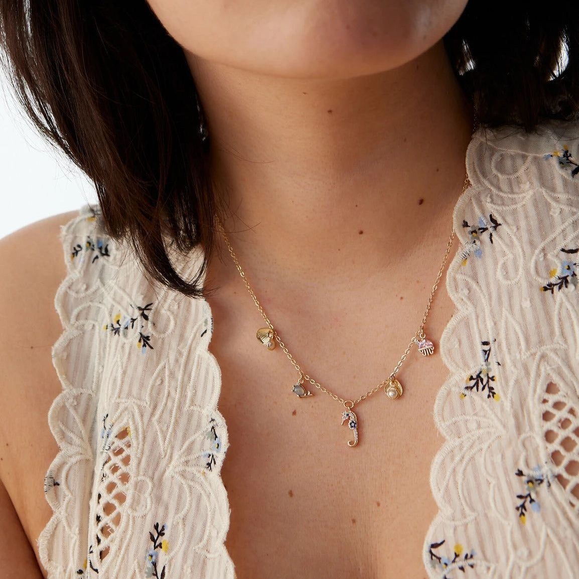 Seahorse and shell charms chain  Necklace jltn1443