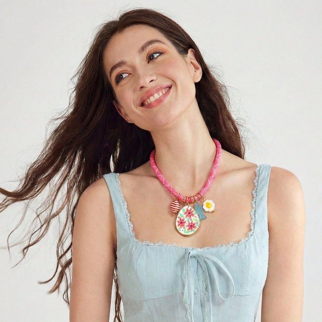 Floral Pendant Accents Necklace JLTN1589