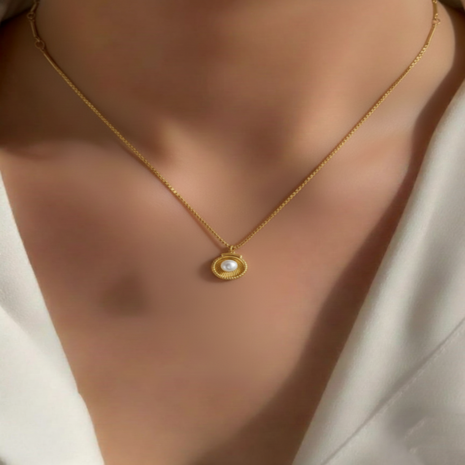 Just Lil Things Golden Seashell Pearl Pendant Necklace jltn1661