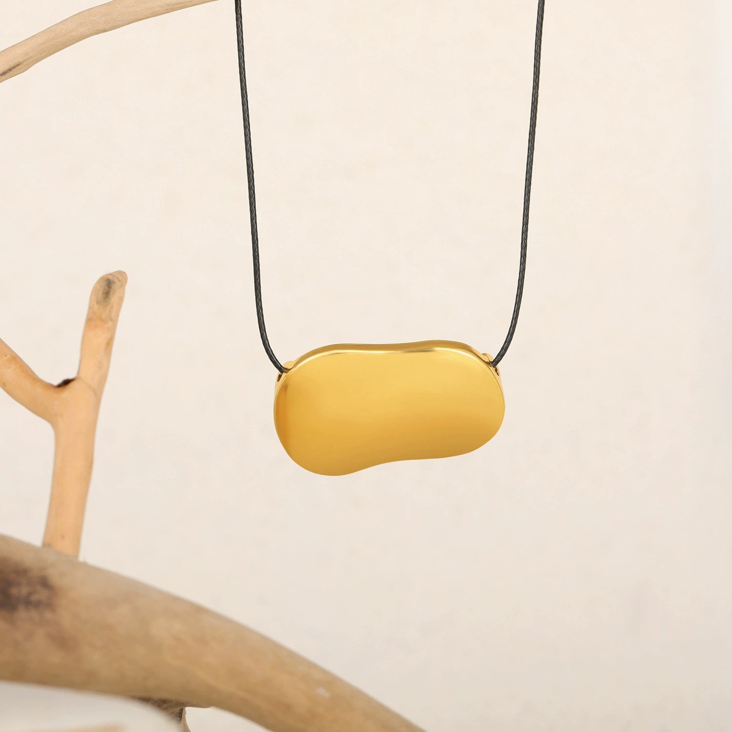 Pebble Pendant Necklace JLTN1690