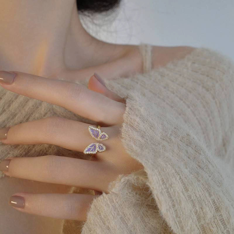 Just lil things Artificial Lilac Open Wing Butterfly – Sparkling Rings jltr0128