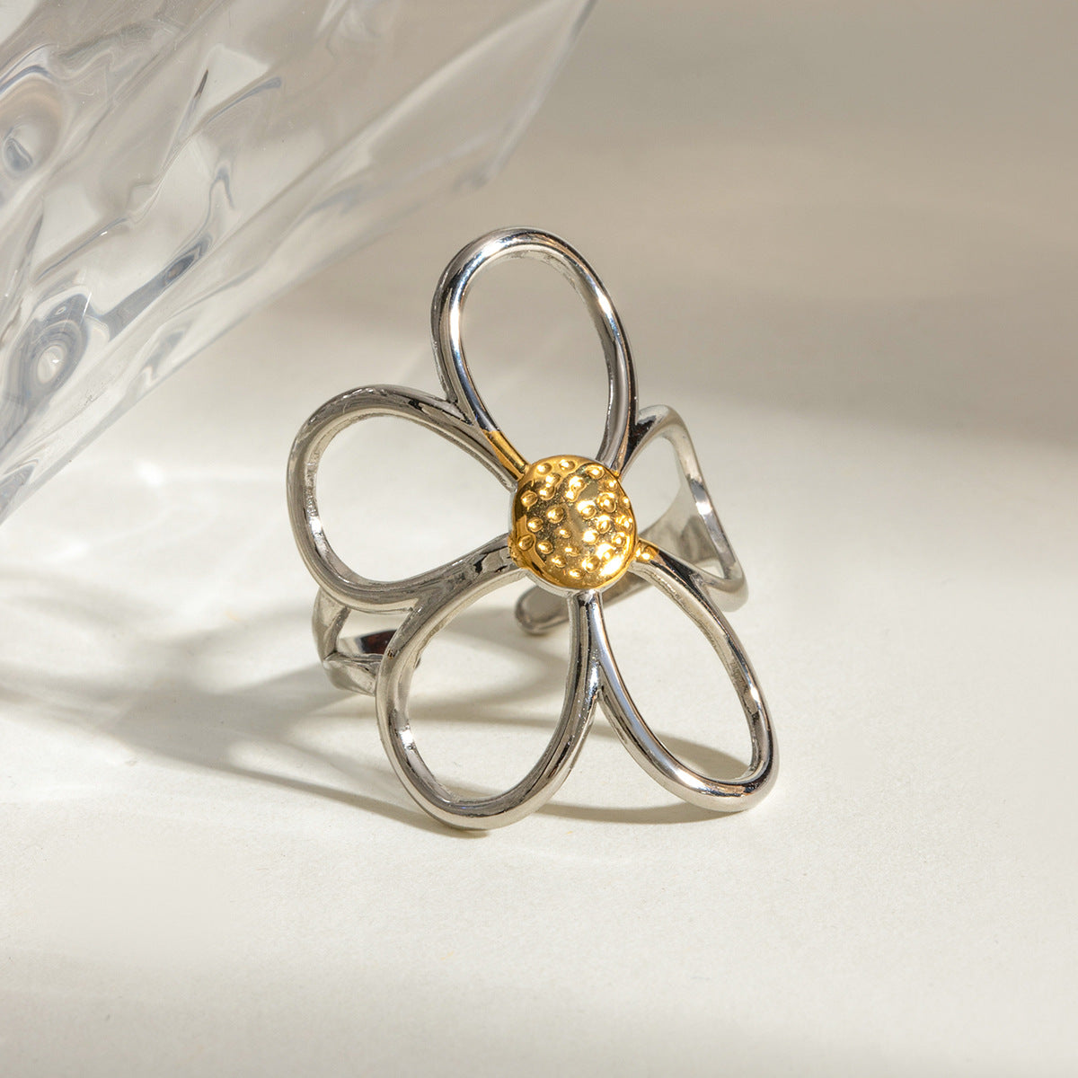 Sterling Daisy Dual Tone Flower Ring JLTR0433
