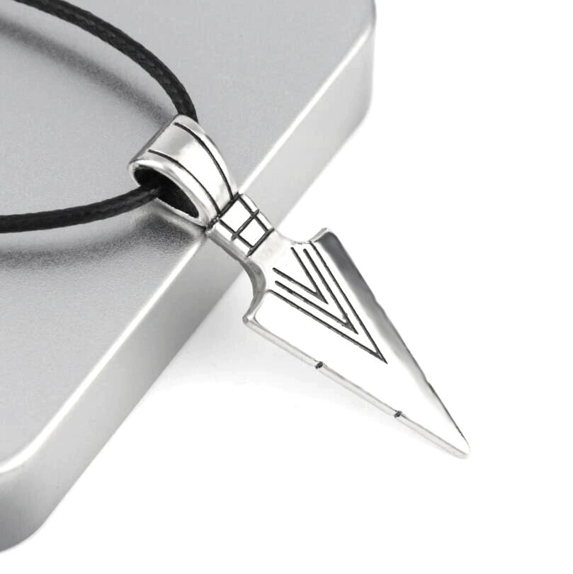 casting arrow pendant necklace mn0045