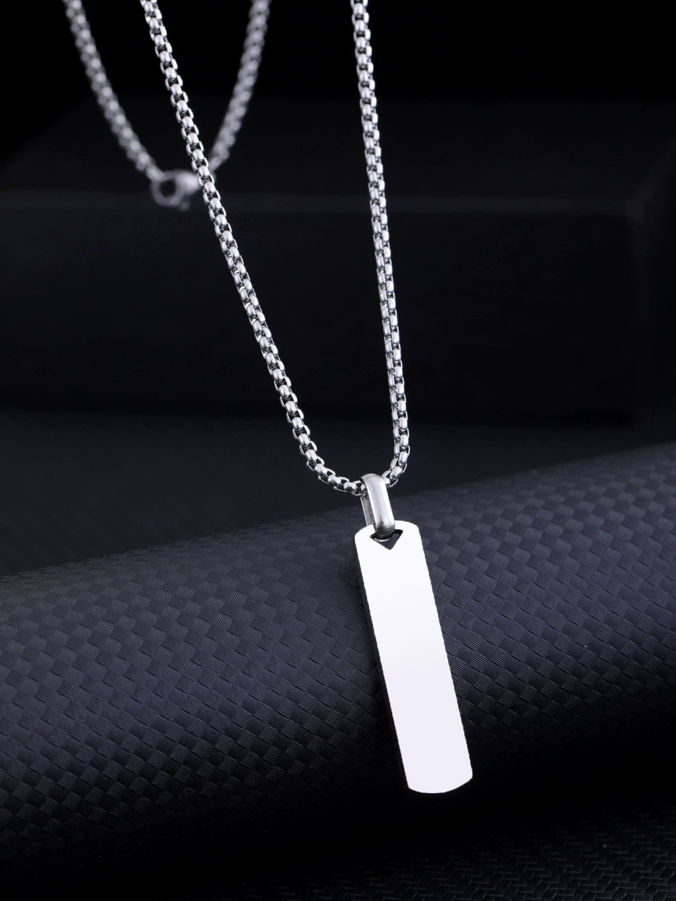 Diatoms i-shaped pendant chain mn0046