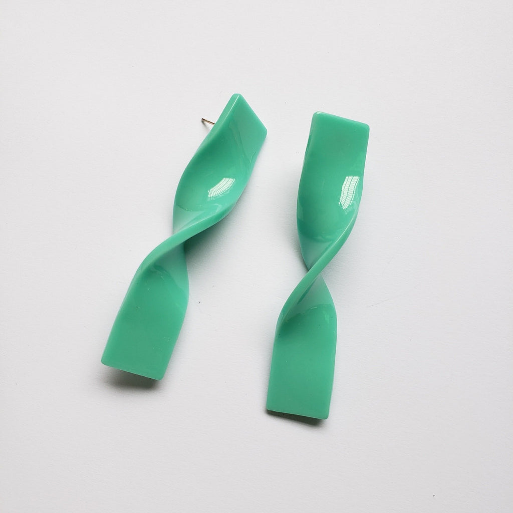 just-lil-things-green-pin-earrings-jlt10687