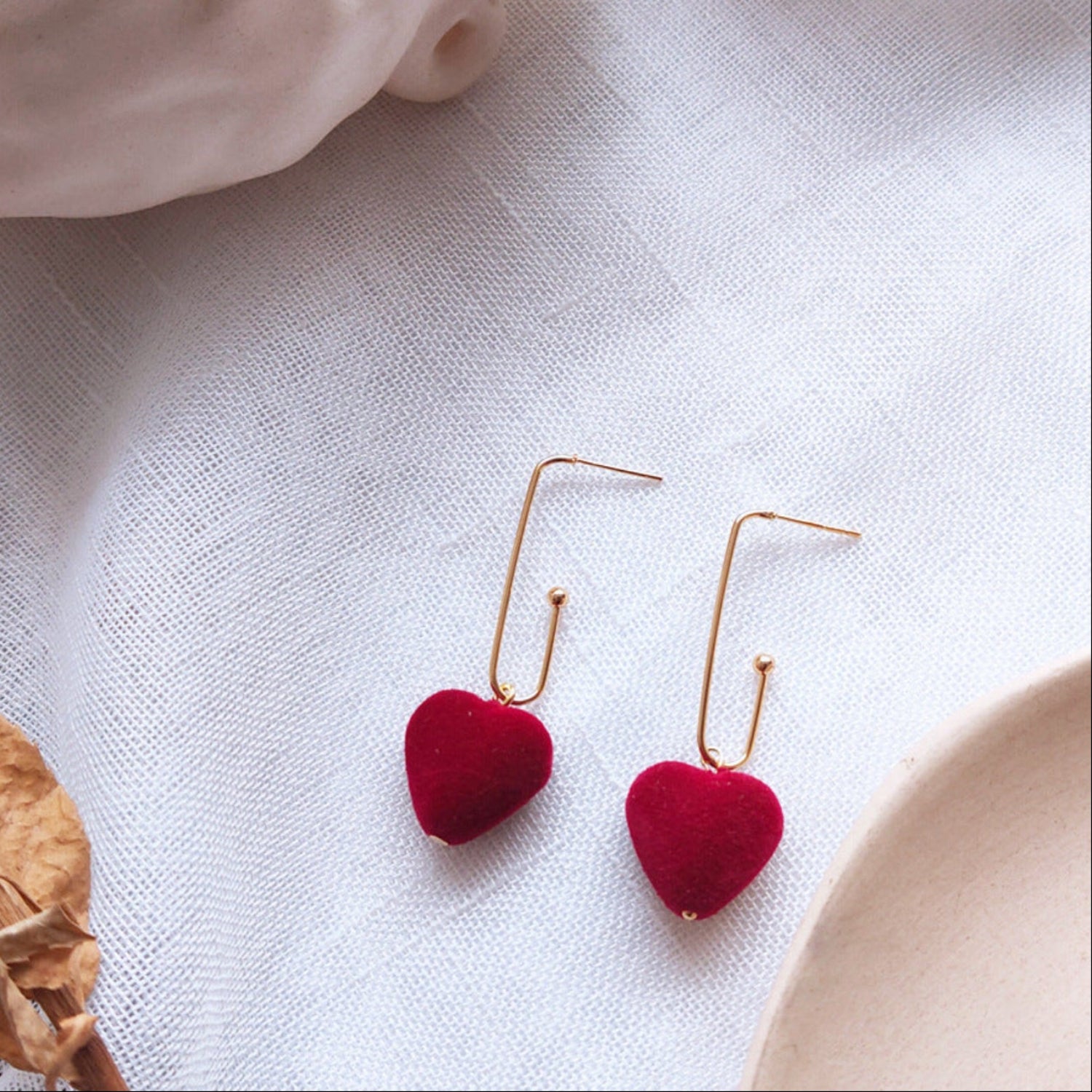 just-lil-things-pin-earrings-red-earrings-jlt10402