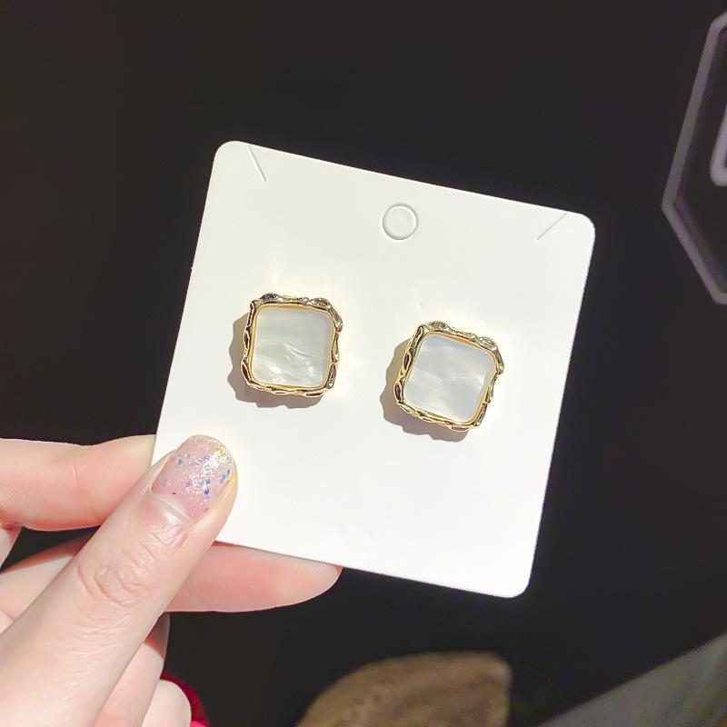 just-lil-things-pin-earrings-white-earrings-jlt10413