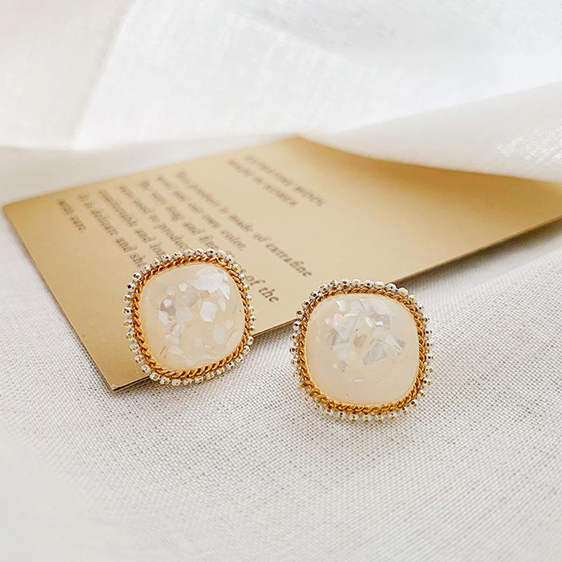 just-lil-things-pin-earring-gold-earring-jlt10512