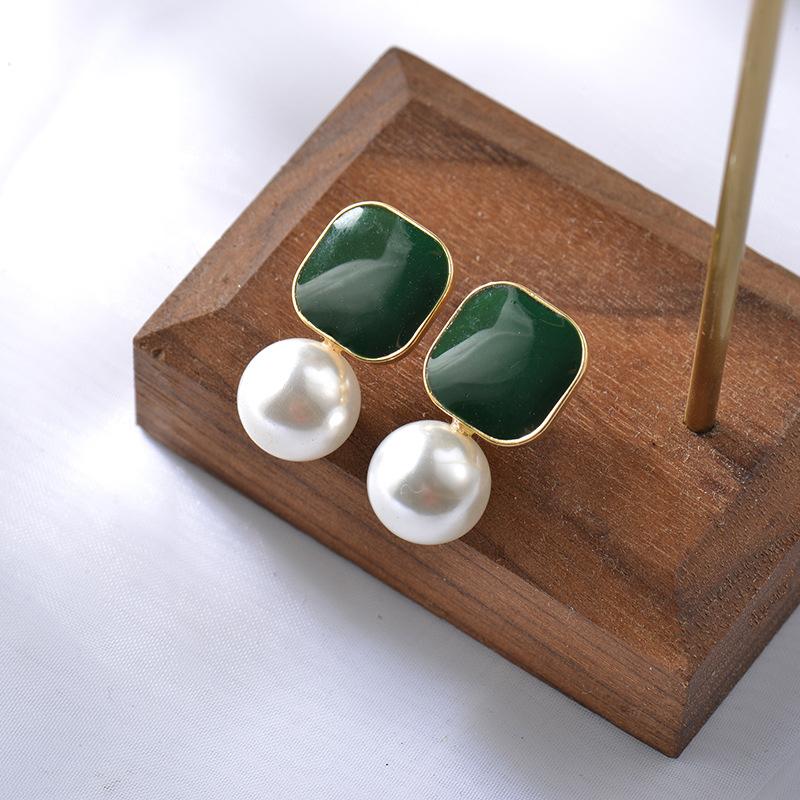 just-lil-things-pin-earring-green-earring-jlt10525