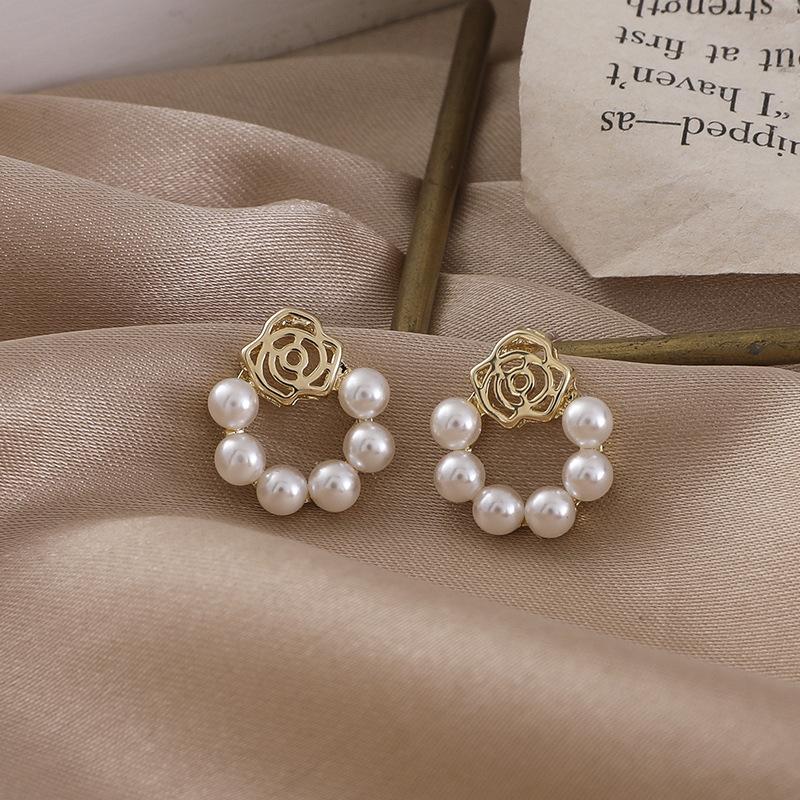 just-lil-things-pin-earring-gold-earring-jlt10543