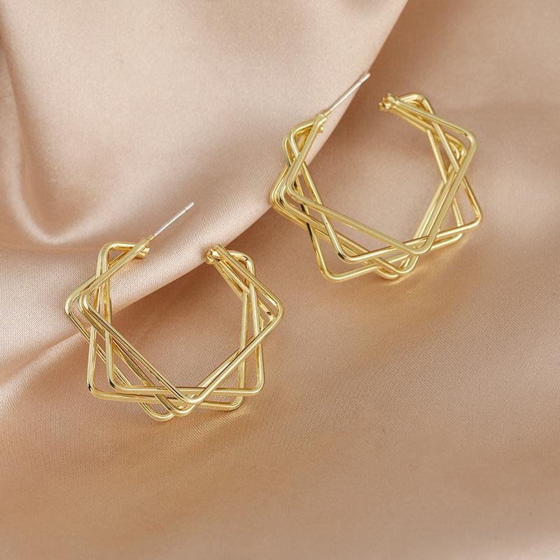 just-lil-things-hoop-earring-gold-earring-jlt10565