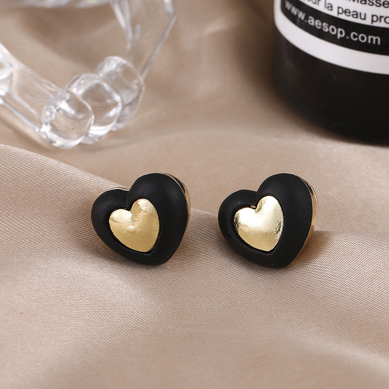 just-lil-things-black-earrings-pin-earrings-jlt10590