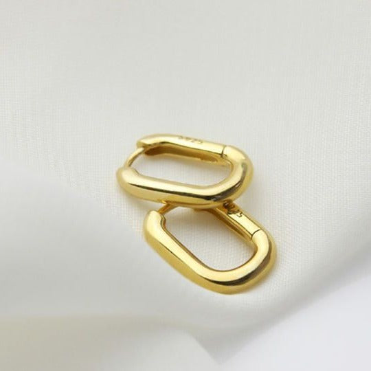 just-lil-things-gold-pin-earrings-jlt10597