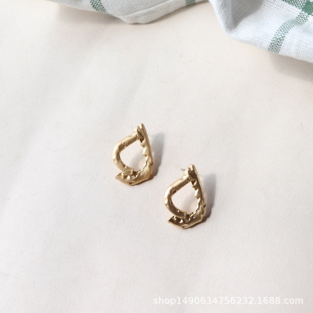 just-lil-things-gold-pin-earrings-jlt10719