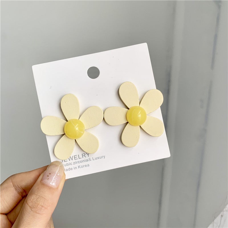 just-lil-things-yellow-pin-earrings-jlt10893