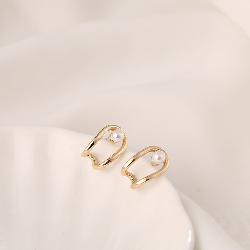 just-lil-things-gold-pin-earrings-jlt11068