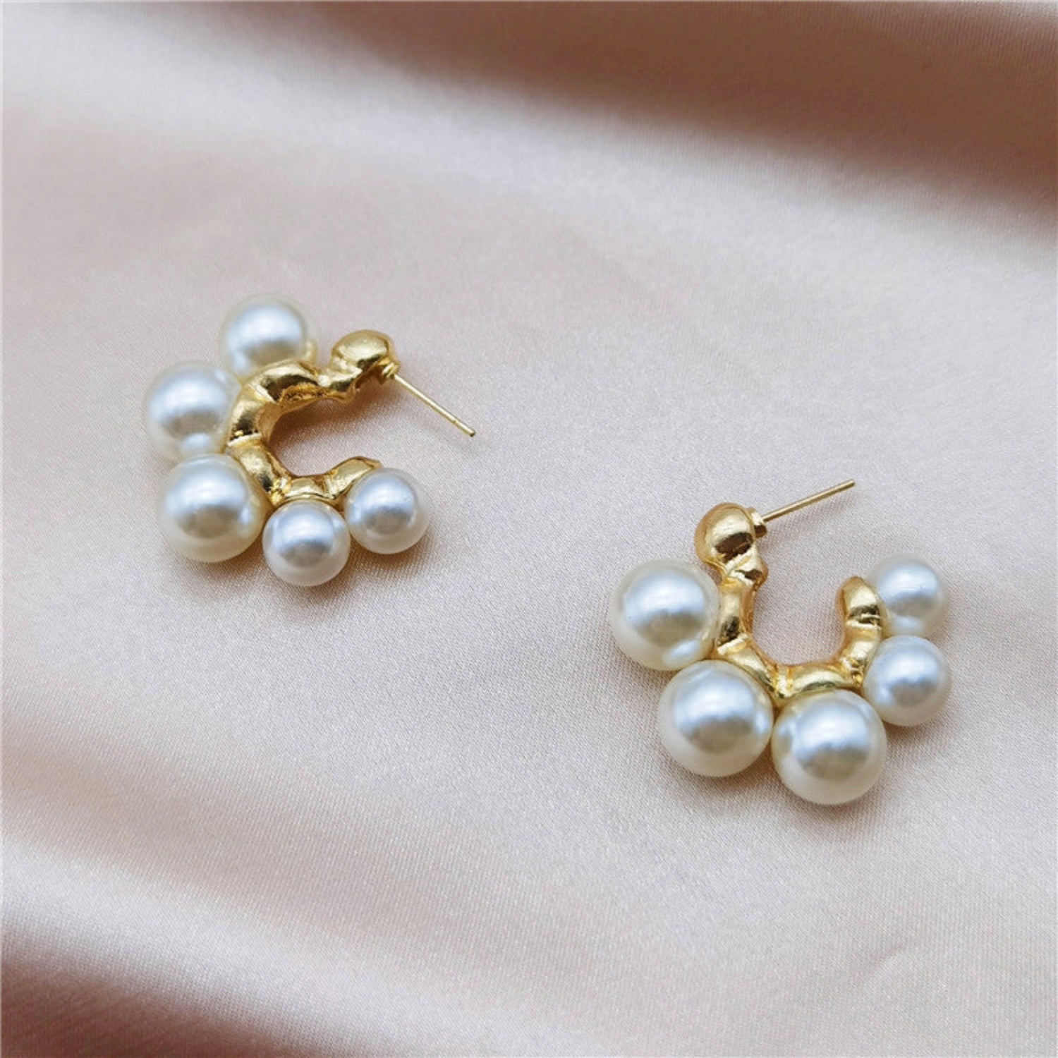 Just Lil Things-White pearl- Pin Earrings jlt11276