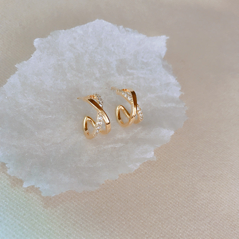 just-lil-things-gold-pin-earrings-jlt11308