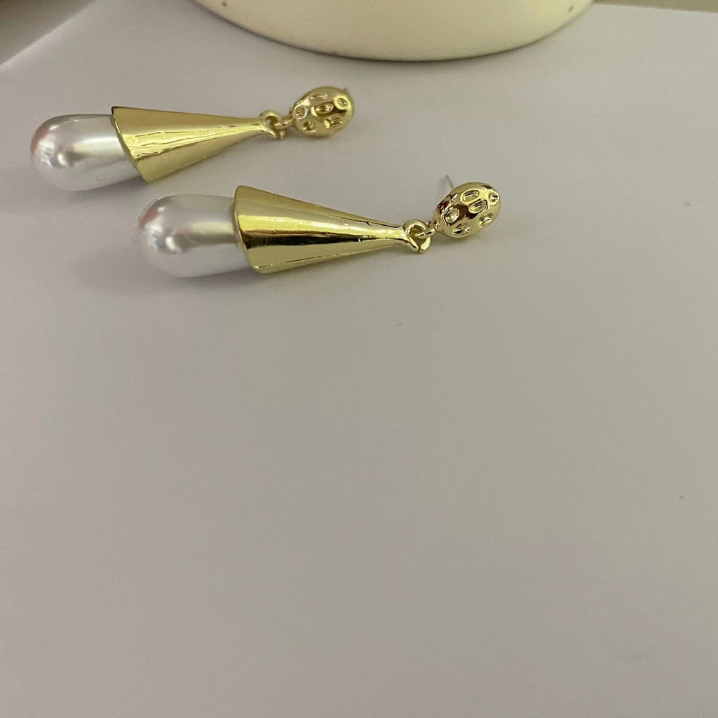 Just Lil Things Gold Pin Earrings jlt11589